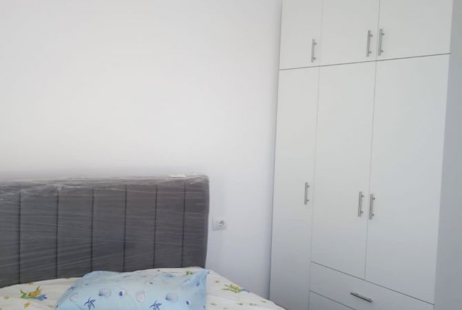 Shtepi me qera Apartament ne Tirane, 1+1, Mobilimi E mobiluar, Pagesa 35,000  Leke.
