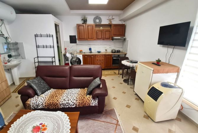 Shtepi me qera Garsoniere ne Tirane - 28,000 Leke
