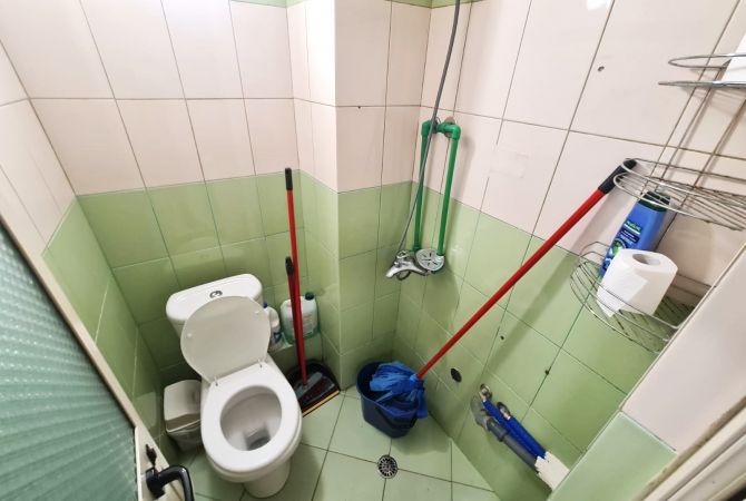 Shtepi me qera Apartament ne Tirane, Garsoniere, Mobilimi E mobiluar, Pagesa 28,000  Leke.