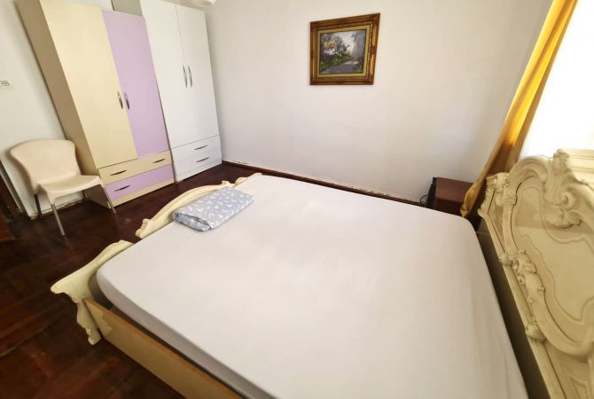 Shtepi me qera Apartament ne Tirane, 2+1, Mobilimi E mobiluar, Pagesa 45,000  Leke.