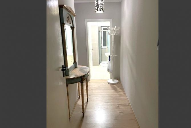 Shtepi me qera 1+1 ne Tirane - 50,000 Leke