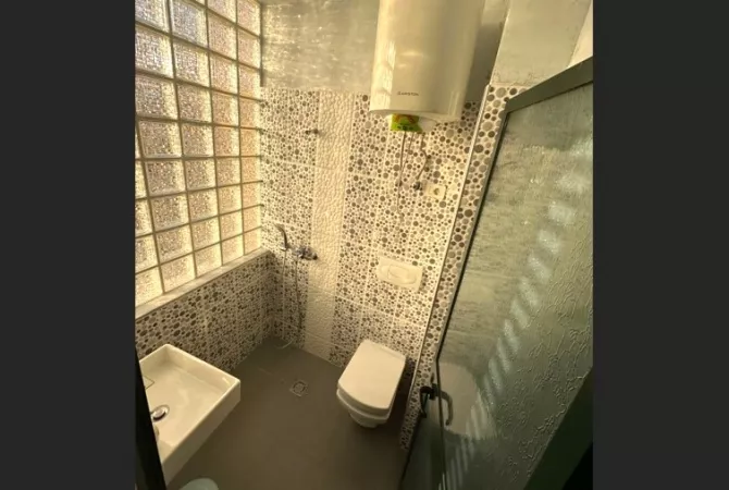 Shtepi me qera Apartament ne Tirane, 2+1, Mobilimi E mobiluar, Pagesa 65,000  Leke.