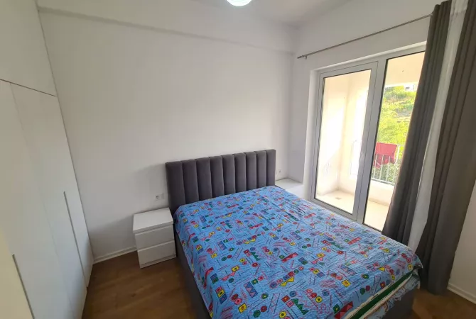 Shtepi me qera Apartament ne Tirane, 1+1, Mobilimi E mobiluar, Pagesa 40,000  Leke.