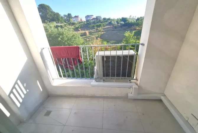 Shtepi me qera Apartament ne Tirane, 1+1, Mobilimi E mobiluar, Pagesa 40,000  Leke.