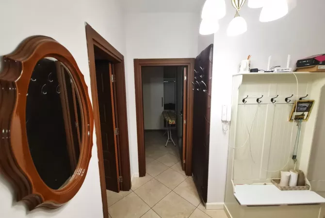 Shtepi me qera Apartament ne Tirane, 1+1, Mobilimi E mobiluar, Pagesa 50,000  Leke.