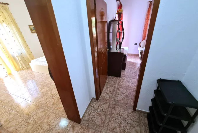 Shtepi me qera Apartament ne Tirane, 1+1, Mobilimi E mobiluar, Pagesa 32,000  Leke.