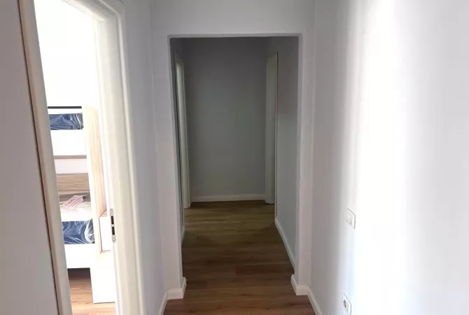 Shtepi me qera Apartament ne Tirane, 2+1, Mobilimi E mobiluar, Pagesa 450  Euro.