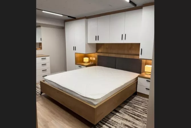 Shtepi me qera Duplex(shtepi me 2 kate) ne Tirane, 1+1, Mobilimi E mobiluar, Pagesa 650  Euro.