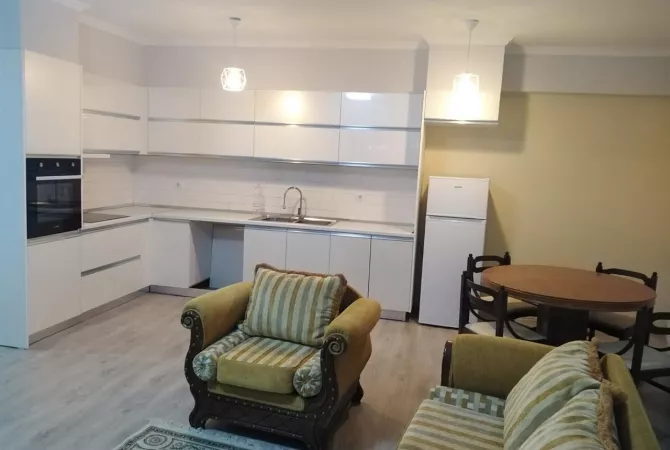 Shtepi me qera 2+1 ne Tirane - 600 Euro
