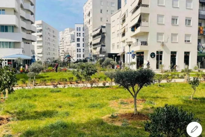 Shtepi me qera Apartament ne Tirane, 2+1, Mobilimi E mobiluar, Pagesa 80,000  Leke.