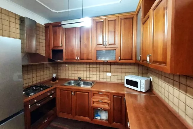 Shtepi me qera 1+1 ne Tirane - 550 Euro