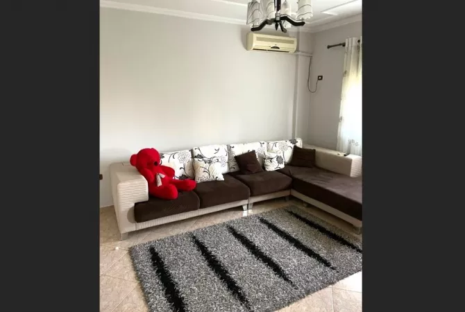 Shtepi me qera 2+1 ne Tirane - 40,000 Leke