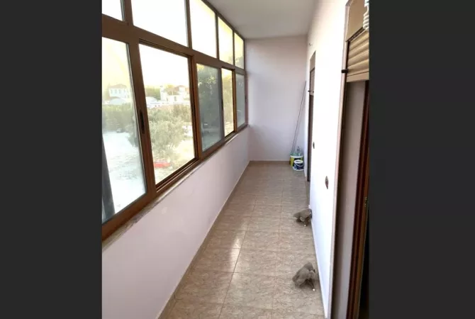 Shtepi me qera Apartament ne Tirane, 2+1, Mobilimi E mobiluar, Pagesa 40,000  Leke.