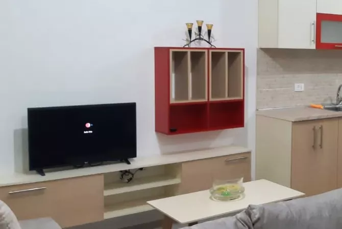 Shtepi me qera 2+1 ne Tirane - 45,000 Leke