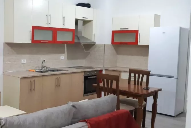 Shtepi me qera 2+1 ne Tirane - 45,000 Leke