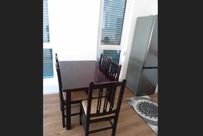 Shtepi me qera Apartament ne Tirane, 1+1, Mobilimi E mobiluar, Pagesa 36,000  Leke.