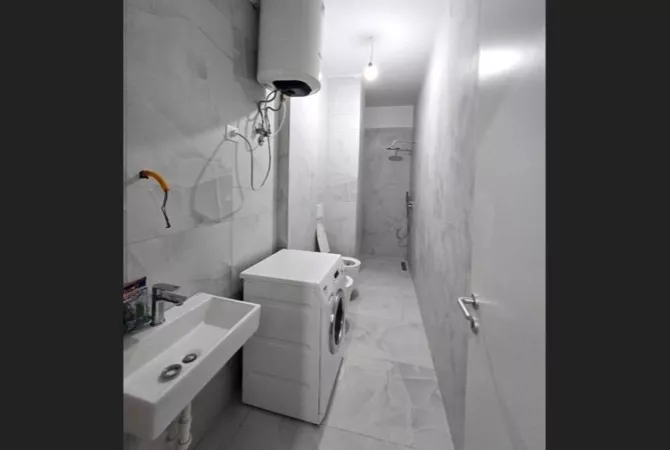 Shtepi me qera Apartament ne Tirane, 1+1, Mobilimi E mobiluar, Pagesa 36,000  Leke.