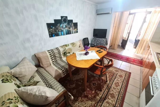 Shtepi me qera Garsoniere ne Tirane - 40,000 Leke