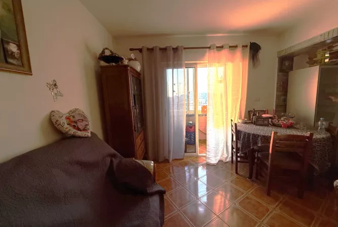 Shtepi me qera Apartament ne Tirane, 2+1, Mobilimi E mobiluar, Pagesa 59,000  Leke.