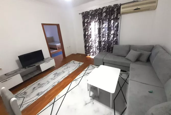 Shtepi me qera 2+1 ne Tirane - 50,000 Leke