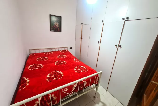 Shtepi me qera Apartament ne Tirane, 1+1, Mobilimi E mobiluar, Pagesa 30,000  Leke.
