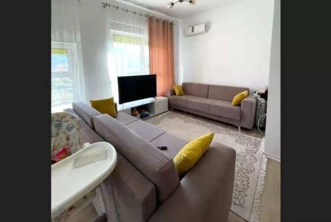 Shtepi me qera 2+1 ne Tirane - 50,000 Leke