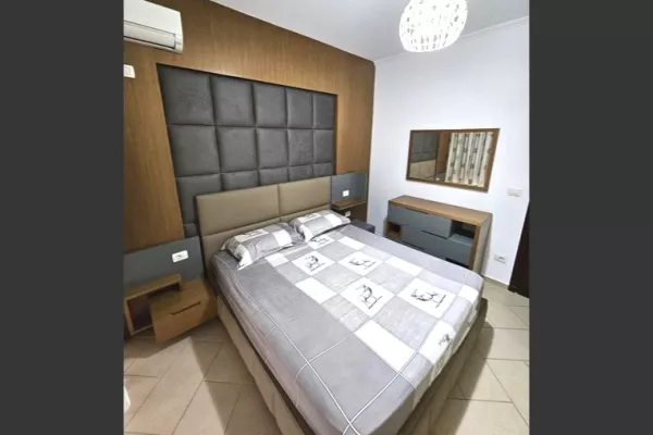 Shtepi me qera Apartament ne Tirane, 2+1, Mobilimi E mobiluar, Pagesa 65,000  Leke.