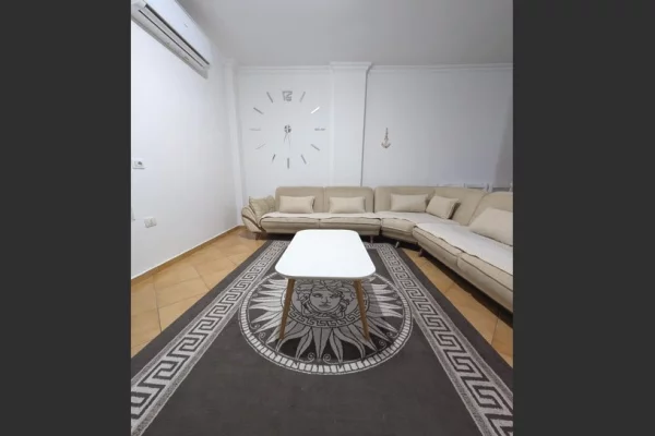 Casa in affitto 2+1 a Tirana - 45,000 Leke