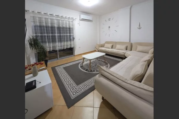 Casa in affitto 2+1 a Tirana - 45,000 Leke