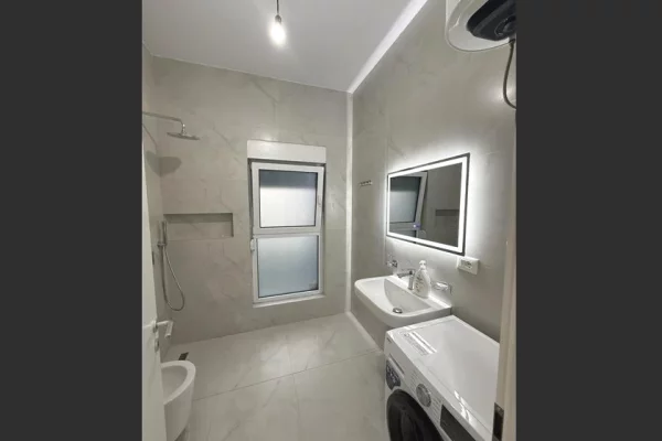 Shtepi me qera Apartament ne Tirane, 1+1, Mobilimi E mobiluar, Pagesa 50,000  Leke.