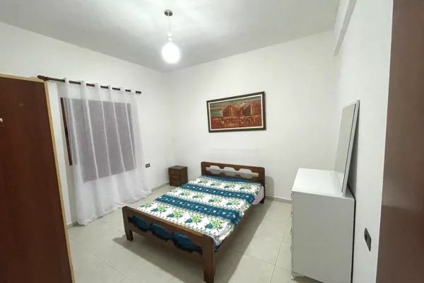 Shtepi me qera 1+1 ne Tirane - 35,000 Leke
