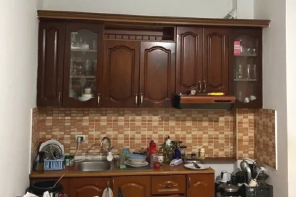 Shtepi me qera 2+1 ne Tirane - 35,000 Leke