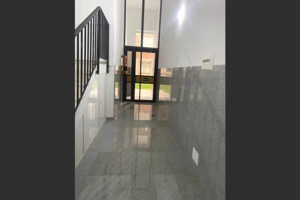 Shtepi me qera Apartament ne Tirane, 1+1, Mobilimi E mobiluar, Pagesa 75,000  Leke.