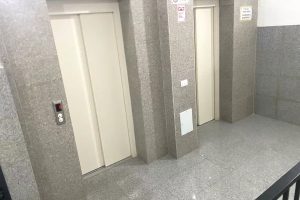 Shtepi me qera Apartament ne Tirane, 1+1, Mobilimi E mobiluar, Pagesa 75,000  Leke.