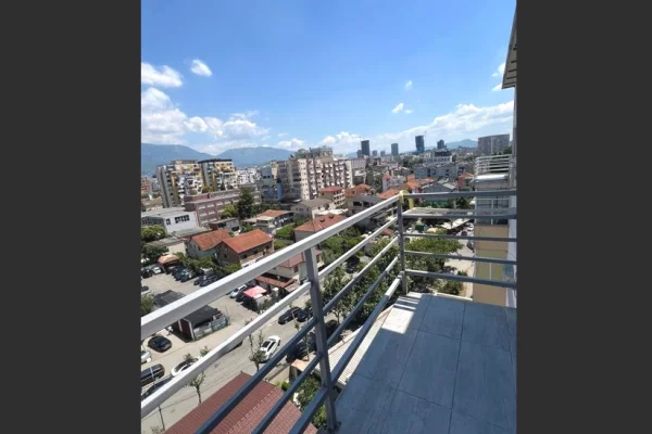 Shtepi me qera Apartament ne Tirane, 2+1, Mobilimi E mobiluar, Pagesa 65,000  Leke.