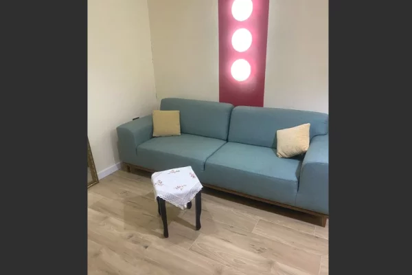 Shtepi me qera Garsoniere ne Tirane - 50,000 Leke