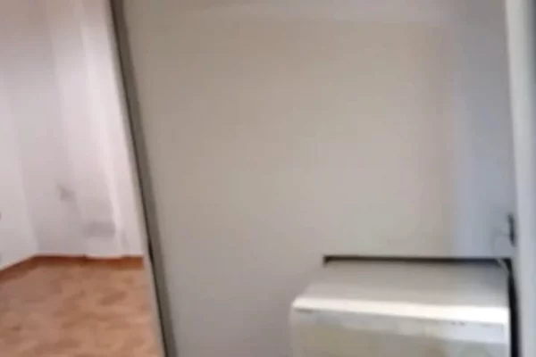 Shtepi me qera Apartament ne Tirane, 1+1, Mobilimi E mobiluar, Pagesa 35,000  Leke.