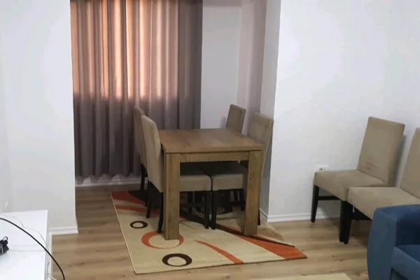 Shtepi me qera Apartament ne Tirane, 2+1, Mobilimi E mobiluar, Pagesa 55,000  Leke.