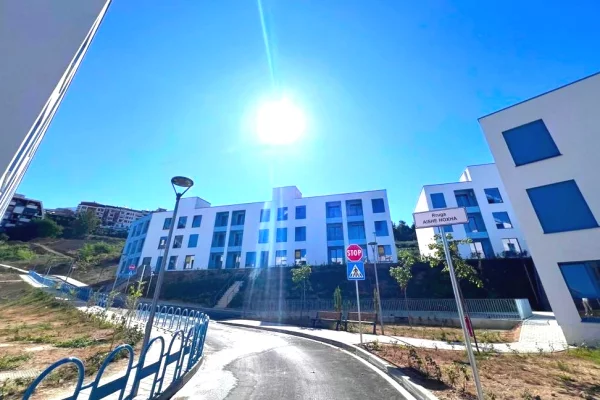 Shtepi me qera Apartament ne Tirane, 1+1, Mobilimi E mobiluar, Pagesa 45,000  Leke.