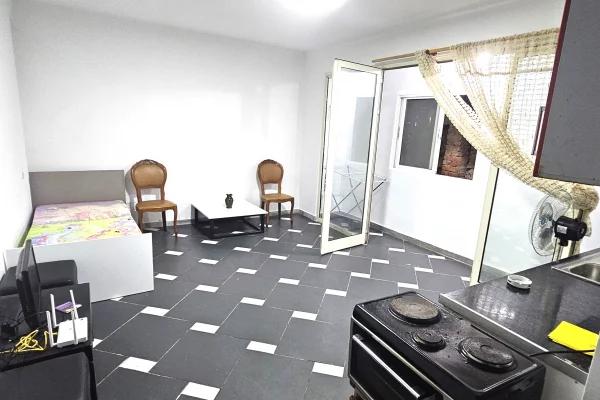 Shtepi me qera Garsoniere ne Tirane - 35,000 Leke