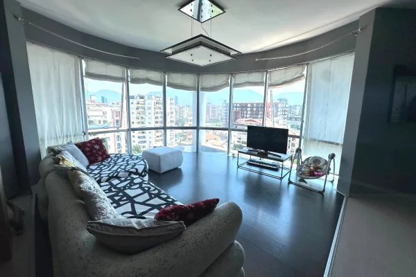 Shtepi me qera 2+1 ne Tirane - 80,000 Leke