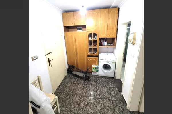 Shtepi me qera 1+1 ne Tirane - 40,000 Leke
