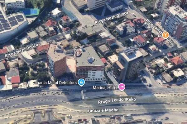 Shtepi me qera 1+1 ne Tirane - 35,000 Leke