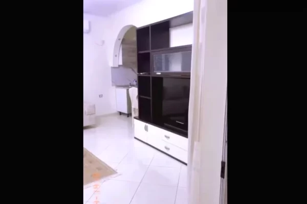 Shtepi me qera 2+1 ne Tirane - 60,000 Leke