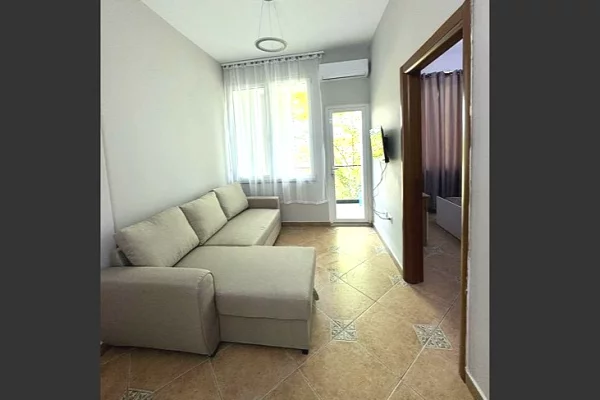 Casa in affitto 1+1 a Tirana - 40,000 Leke
