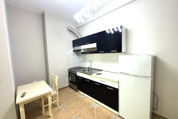 Casa in affitto 1+1 a Tirana - 40,000 Leke