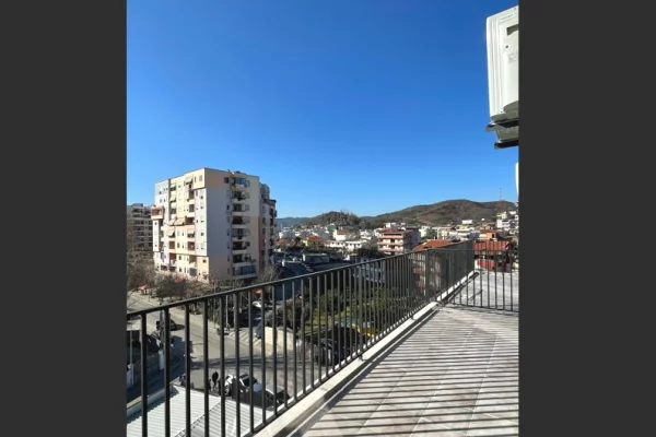 Shtepi me qera Apartament ne Tirane, 2+1, Mobilimi E mobiluar, Pagesa 500  Euro.