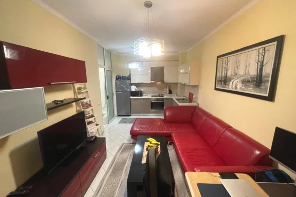 Shtepi me qera 1+1 ne Tirane - 30,000 Leke