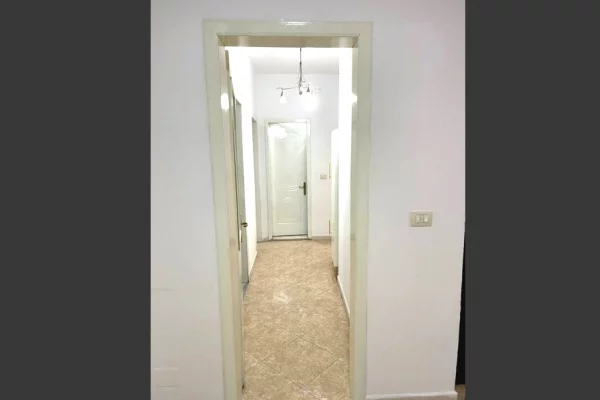 Shtepi me qera Apartament ne Tirane, 2+1, Mobilimi E mobiluar, Pagesa 69,000  Leke.