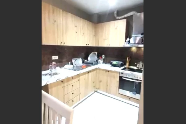 Shtepi me qera 3+1 ne Tirane - 500 Euro